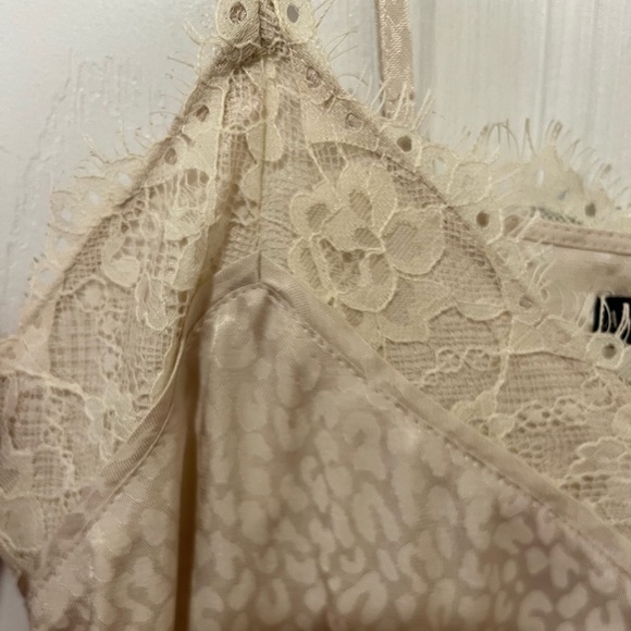 Abercrombie & Fitch Top✨ - Picture 3 of 8